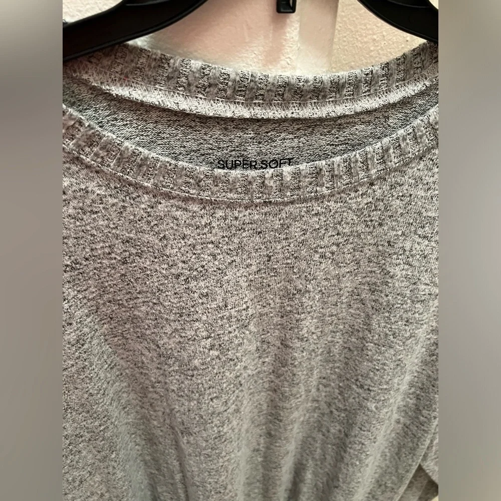 Plus size- Relaxed Fit Super Soft Plush
Drop Shoulder Smocked Bottom
Sweatshirt - Picture 5 of 5